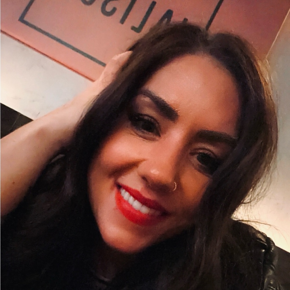 Meet your Posher, Nicole